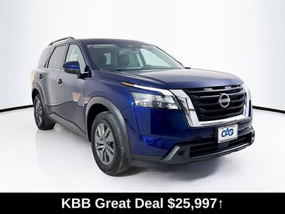 Used 2024 Nissan Pathfinder SV