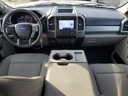 Certified 2021 Ford F350 XLT w/ Tremor Off-Road Package image 26