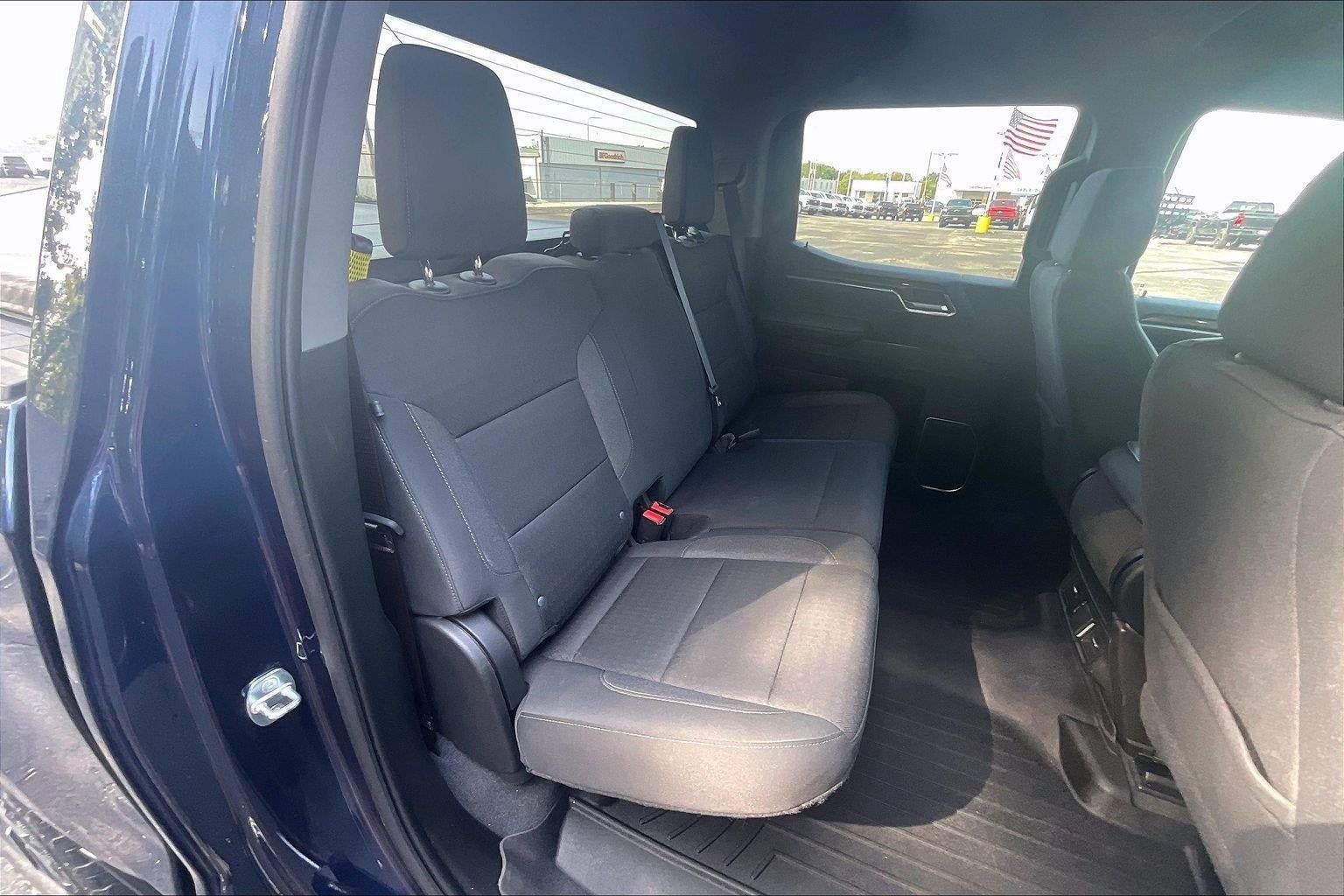Used 2023 Chevrolet Silverado 1500 LT AWD/4WD image 24