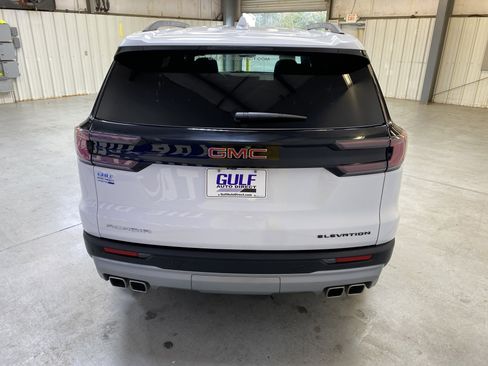 Used 2025 GMC Acadia Elevation image 7