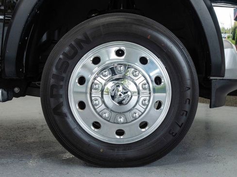 Used 2022 RAM 5500 SLT w/ Quick Order Package 2YG SLT RWD image 12