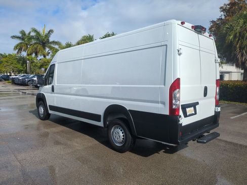 Used 2025 RAM ProMaster 3500 w/ Convenience Group FWD image 8