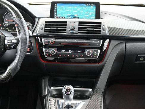 Used 2018 BMW M3 RWD image 35