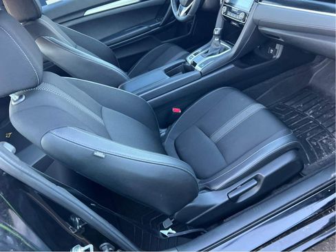 Used 2019 Honda Civic Sport image 7