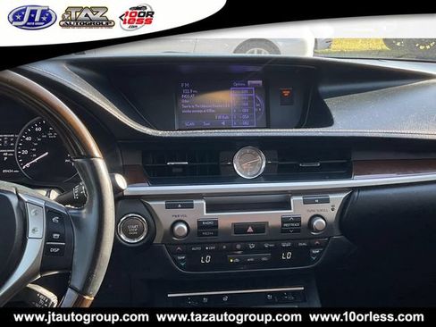 Used 2014 Lexus ES 350 w/ Premium Package FWD image 16