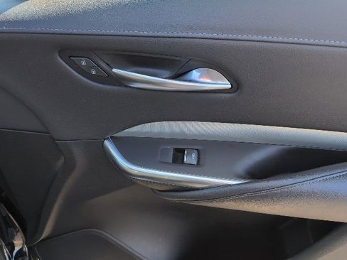 Used 2023 Cadillac XT4 Premium Luxury image 15