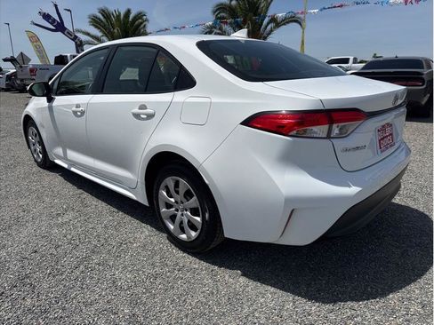 Used 2023 Toyota Corolla LE FWD image 7