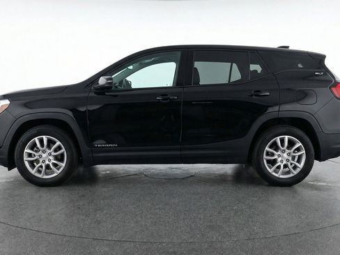 Used 2024 GMC Terrain SLT AWD/4WD image 5