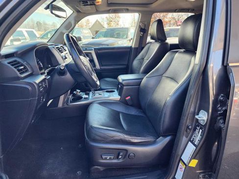 Used 2014 Toyota 4Runner Limited AWD/4WD image 17