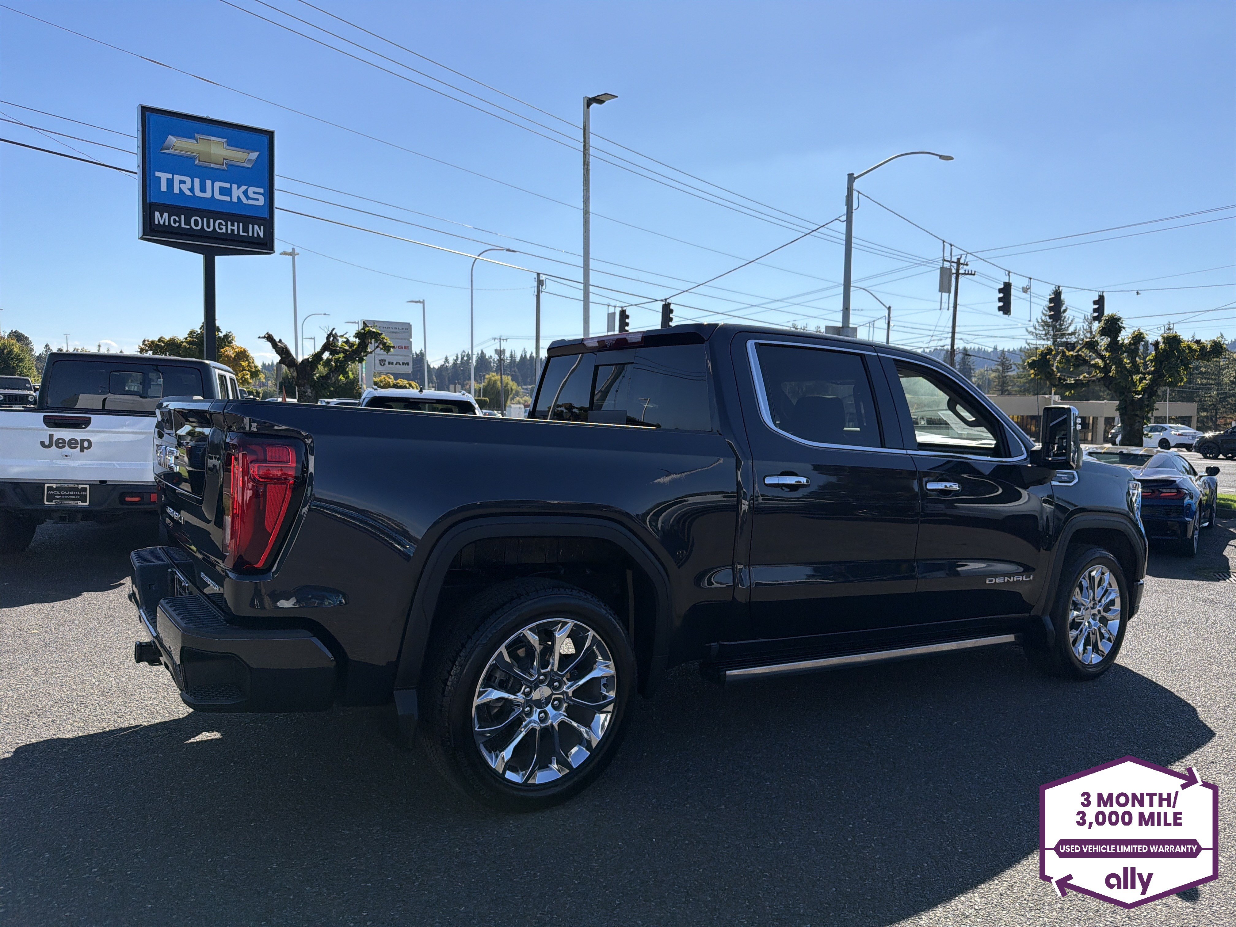 Used 2024 GMC Sierra 1500 Denali AWD/4WD image 8