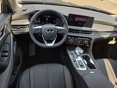 Used 2026 INFINITI QX60 Luxe w/ Cargo Package image 8