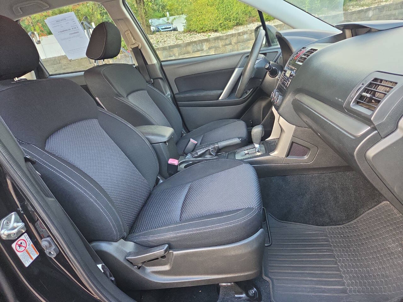 Used 2014 Subaru Forester 2.5i AWD/4WD image 24