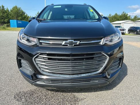 Used 2022 Chevrolet Trax LT w/ Midnight Edition FWD image 30