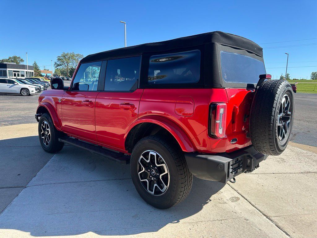 Used 2024 Ford Bronco Outer Banks AWD/4WD image 15