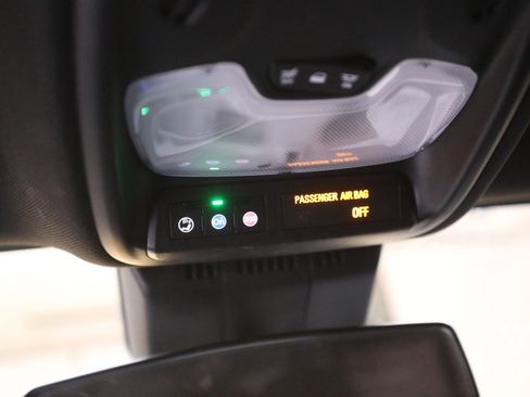 Used 2023 Chevrolet Colorado Trail Boss w/ Technology Package image 23