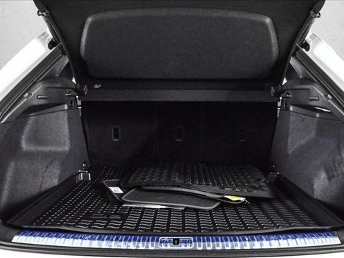 Certified 2025 Audi Q3 2.0T Premium w/ Convenience Package image 6