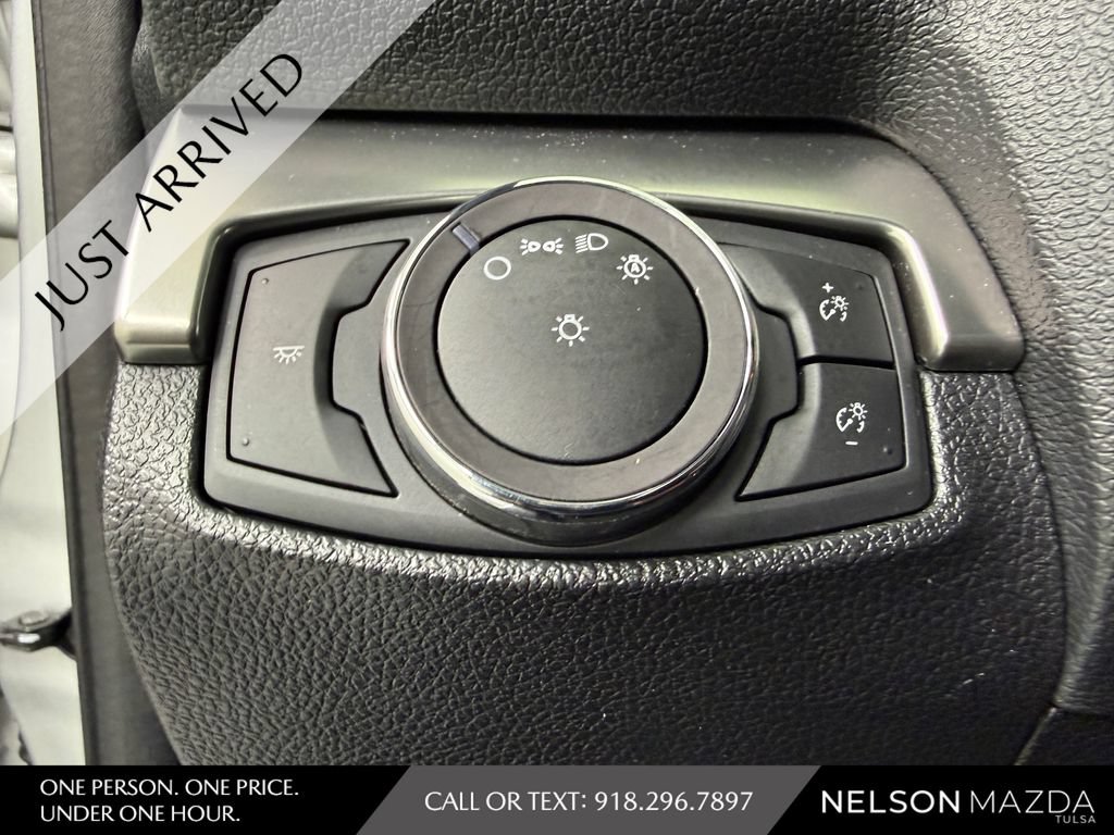 Used 2019 Ford Explorer XLT FWD image 23
