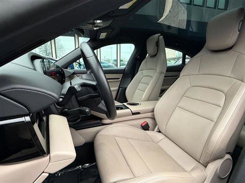 Used 2023 Porsche Taycan image 16