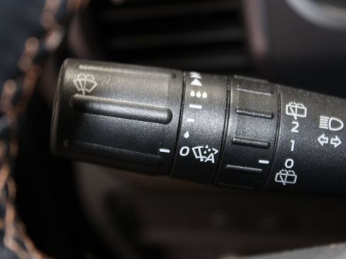 Used 2022 Ford Expedition Platinum AWD/4WD image 17