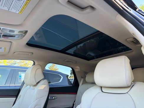 New 2026 Genesis GV70 2.5T Select AWD/4WD image 33