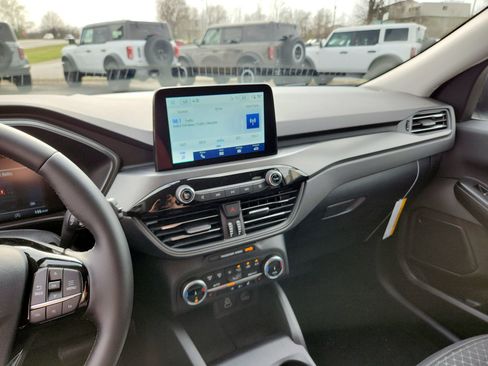 New 2026 Ford Escape Active w/ Cold Weather Package image 18