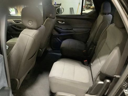 Used 2023 Chevrolet Traverse LT AWD/4WD image 18