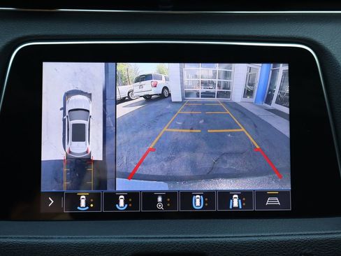 Used 2019 Cadillac XT4 Sport AWD/4WD image 30
