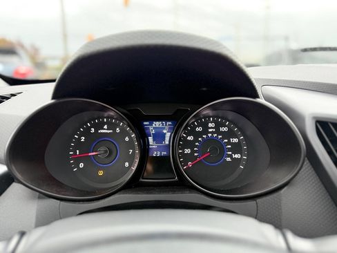 Used 2014 Hyundai Veloster Turbo R-Spec image 15