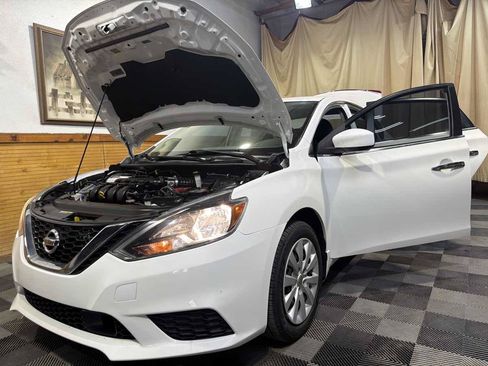 Used 2019 Nissan Sentra S FWD image 11