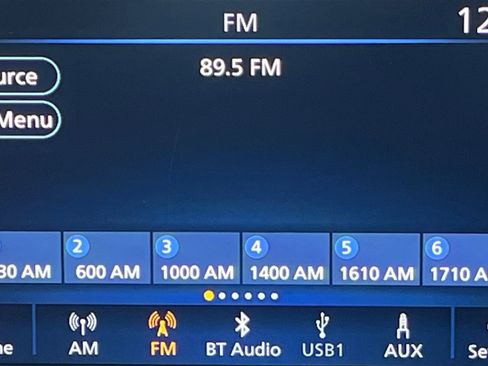 Used 2023 Nissan Sentra SR w/ SR Premium Package image 31