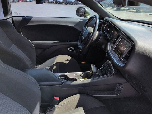 Used 2022 Dodge Challenger GT RWD image 7