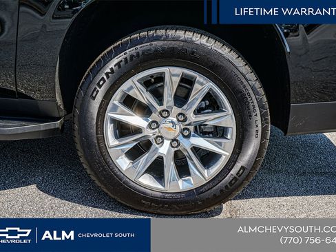 New 2026 Chevrolet Suburban Premier RWD image 14