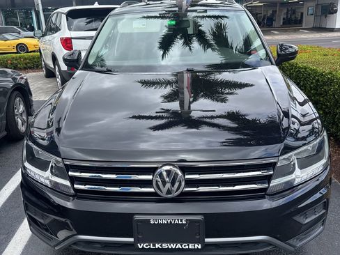 Used 2018 Volkswagen Tiguan SE image 9