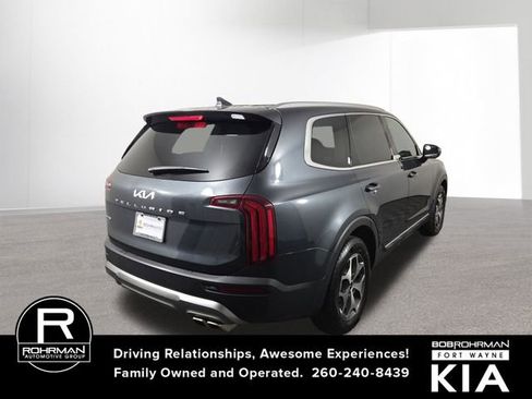Certified 2022 Kia Telluride EX image 6