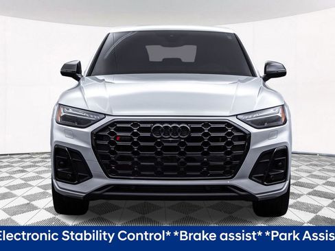 Used 2023 Audi SQ5 Prestige w/ Prestige Package image 17