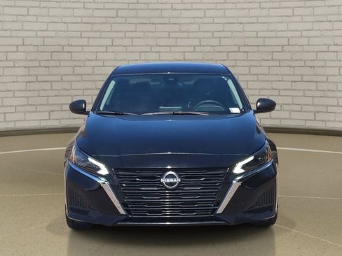 Used 2025 Nissan Altima 2.5 S FWD image 2