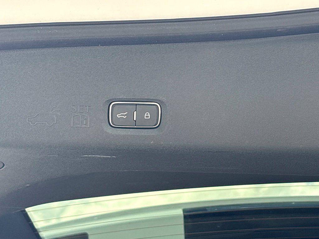 Used 2025 Ford Expedition King Ranch AWD/4WD image 15