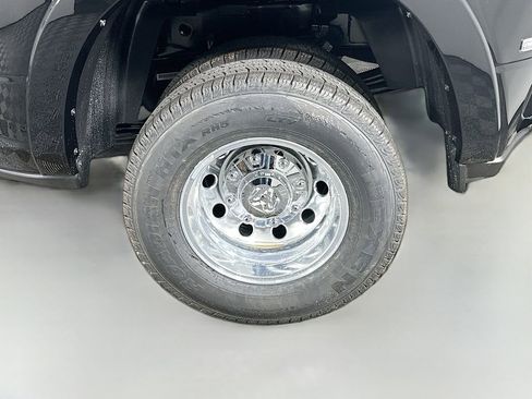 New 2026 RAM 3500 Longhorn image 17