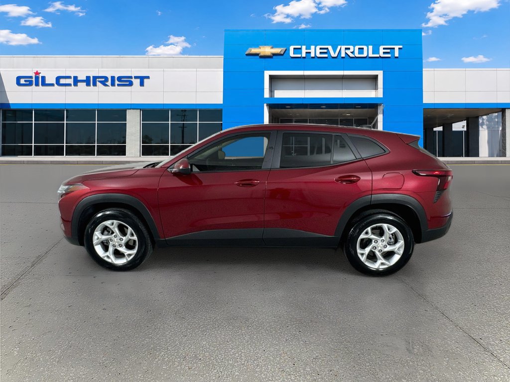 Used 2025 Chevrolet Trax LS w/ LS Convenience Package FWD image 5