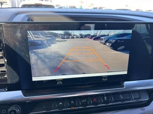 Used 2023 Chevrolet Silverado 1500 LT Trail Boss w/ Protection Package image 17