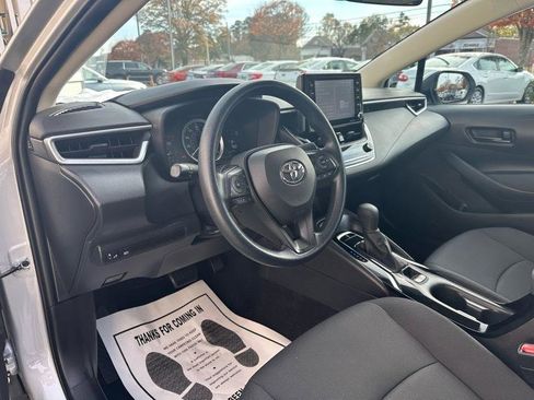 Used 2022 Toyota Corolla LE image 24