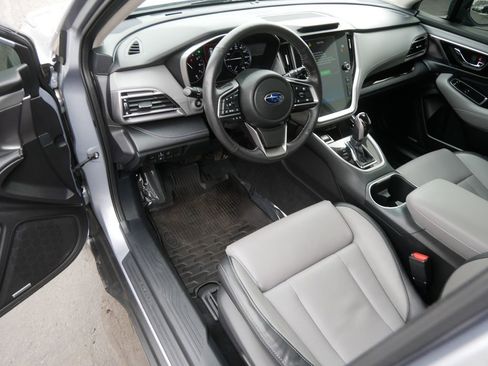 Used 2024 Subaru Outback Limited image 11