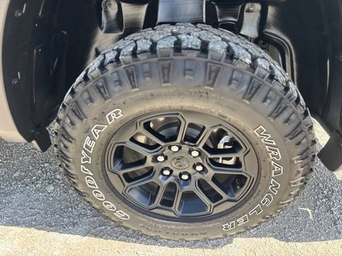 Used 2025 RAM 1500 Rebel w/ G/T Package AWD/4WD image 29