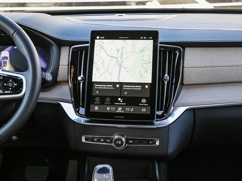 New 2026 Volvo XC90 B6 Plus w/ Protection Package Premier image 13