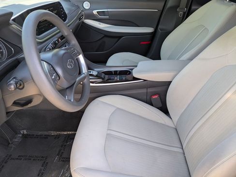 Used 2023 Hyundai Sonata SEL FWD image 5