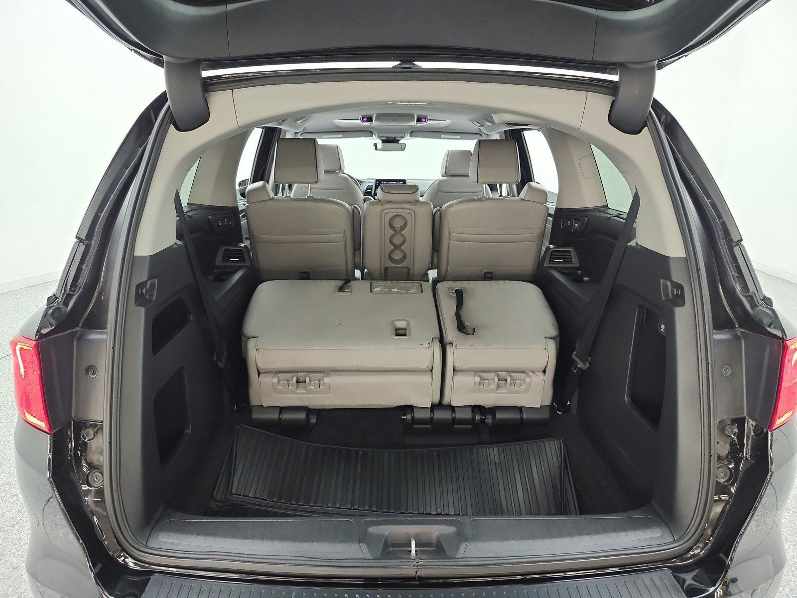 Used 2022 Honda Odyssey Elite image 21