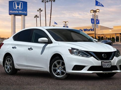 Used 2018 Nissan Sentra S FWD image 2