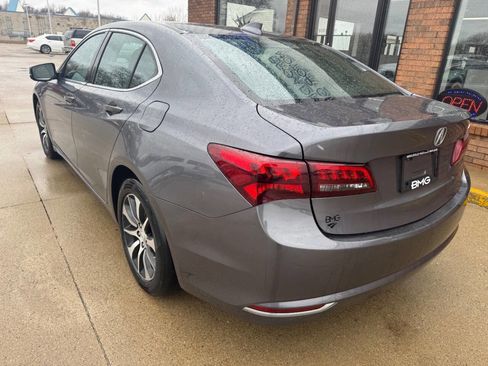 Used 2017 Acura TLX image 4