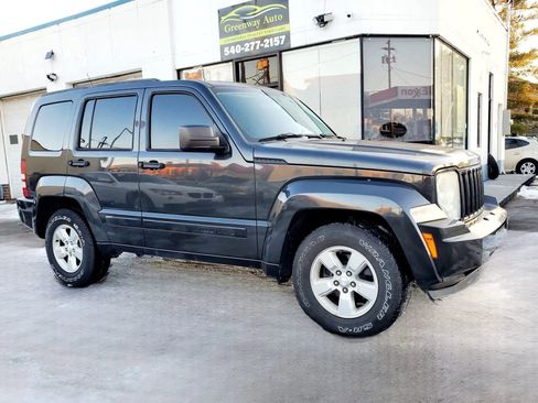 Used 2011 Jeep Liberty Sport AWD/4WD image 11