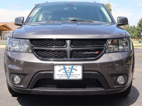 Used 2018 Dodge Journey Crossroad FWD image 13